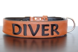 Lederhalsband mit Namen