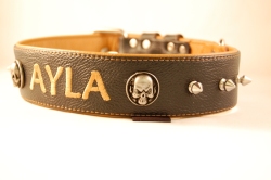 Hundelederhalsband mit Totenkopf