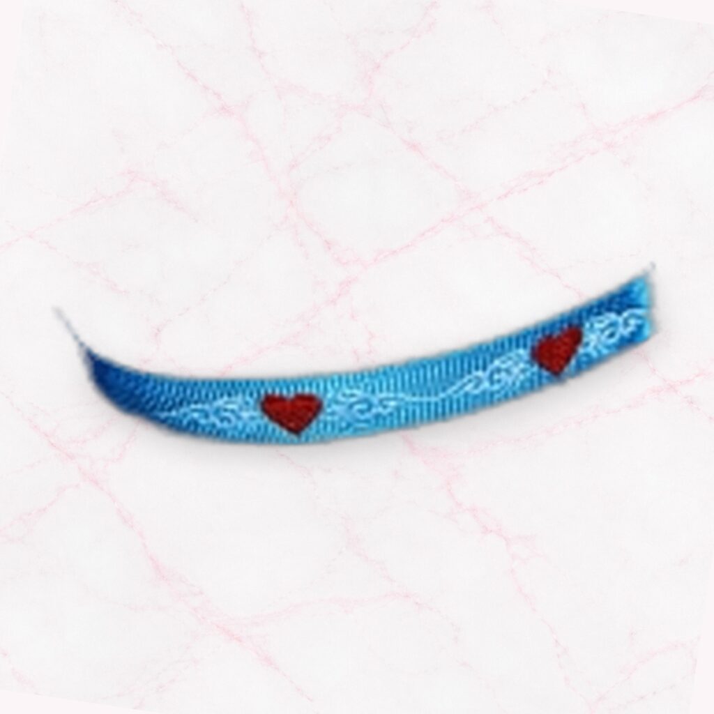 HALSBAND HERZTATTOO
